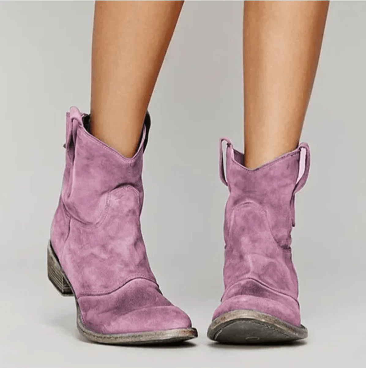 Svea – Boots i mjuk mocka med westernkänsla