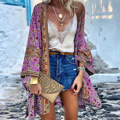 Solara – Lightweight kimono with a colorful bohemian pattern