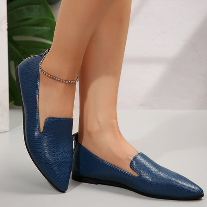 Ylena – Blue loafers with subtle texture