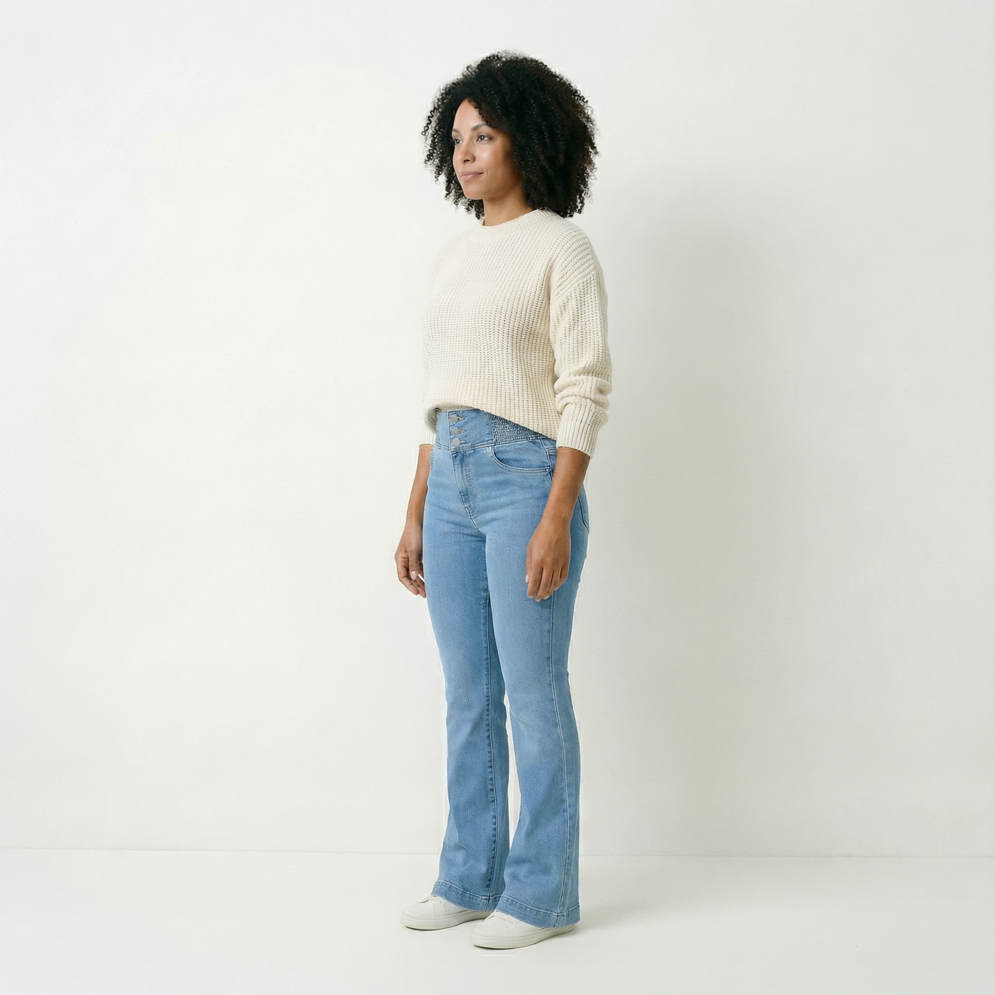 Elvira – High-waisted jeans with a flattering fit