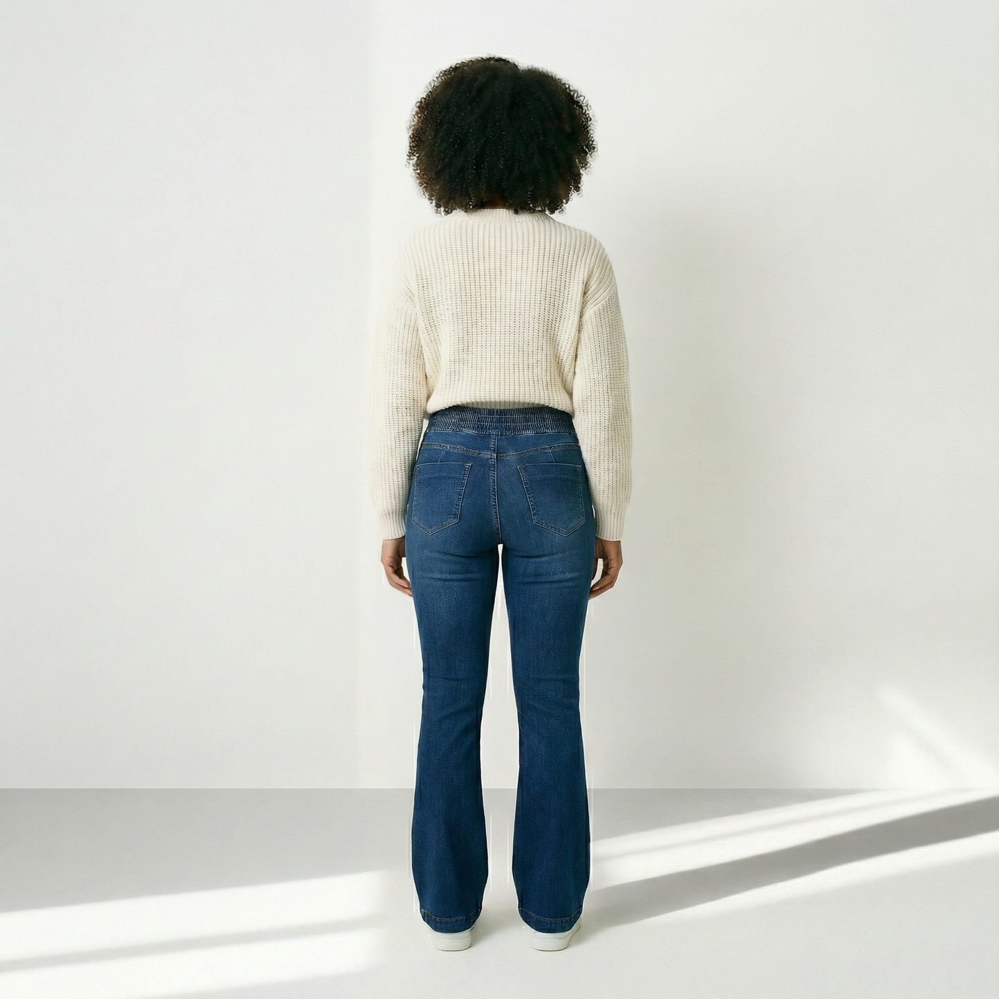 Elvira – High-waisted jeans with a flattering fit