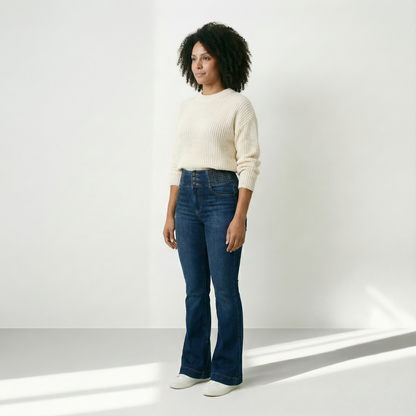Elvira – High-waisted jeans with a flattering fit