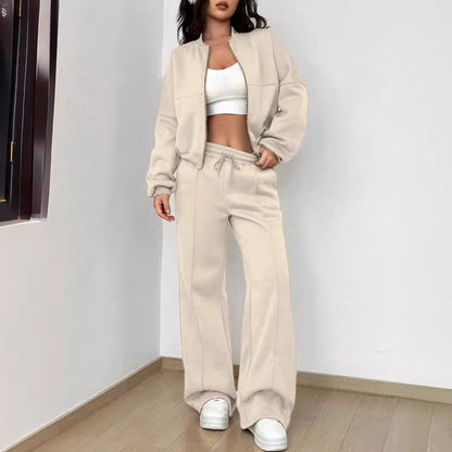 Ayla - Comfortable 2-piece set for a modern style
