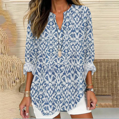 Kirel – Light blouse with a soft pattern