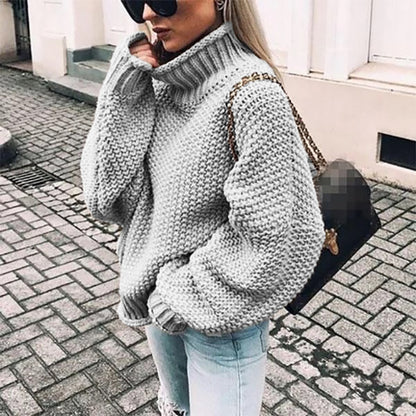 Elvira - Chunky Knit Turtleneck for Cool Spring Days