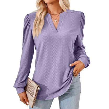 Eldra – Blus med struktur och V-hals