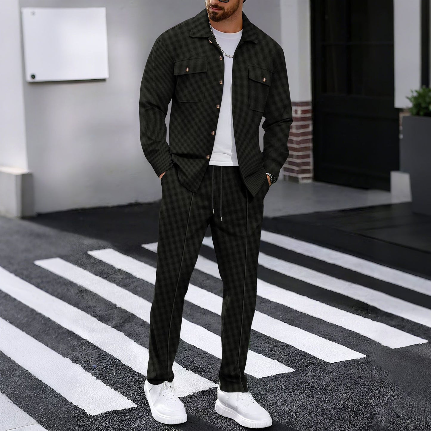 Leon - Comfortable Men's Set with Modern Style