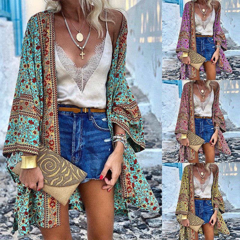 Solara – Lightweight kimono with a colorful bohemian pattern