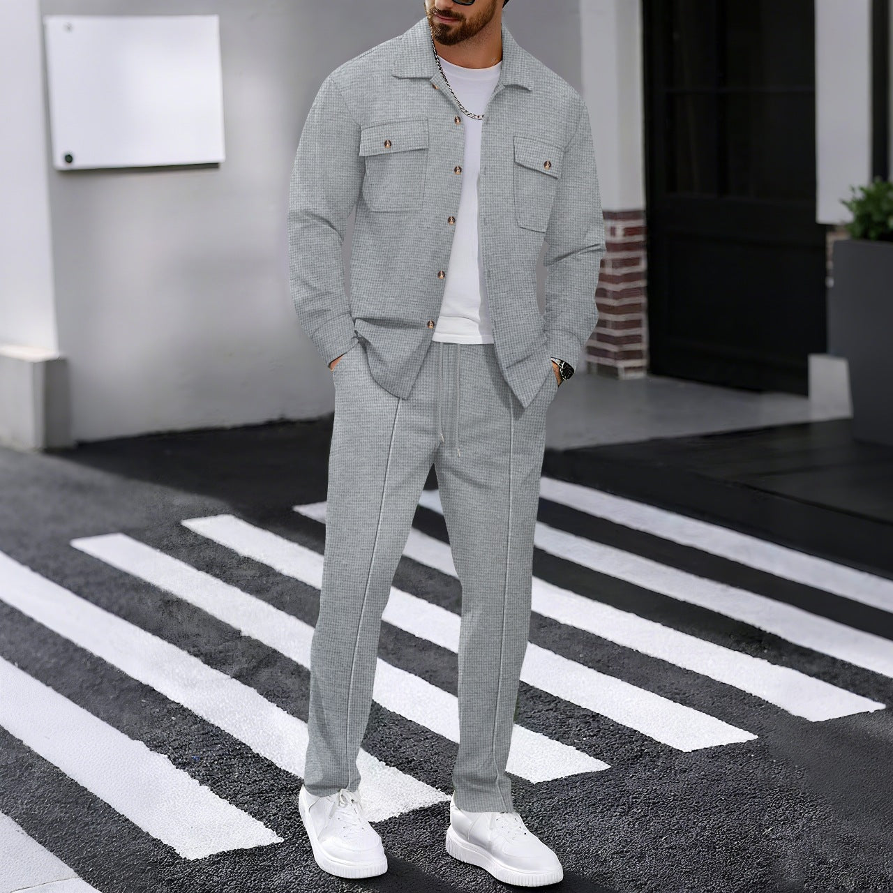 Leon - Comfortable Men's Set with Modern Style