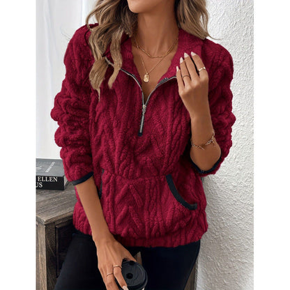 Noor – Soft half-zip teddy jumper
