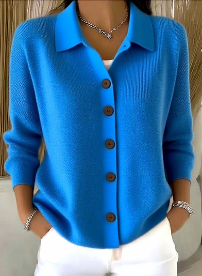 Svalaia – Soft knitted vest with button fastening