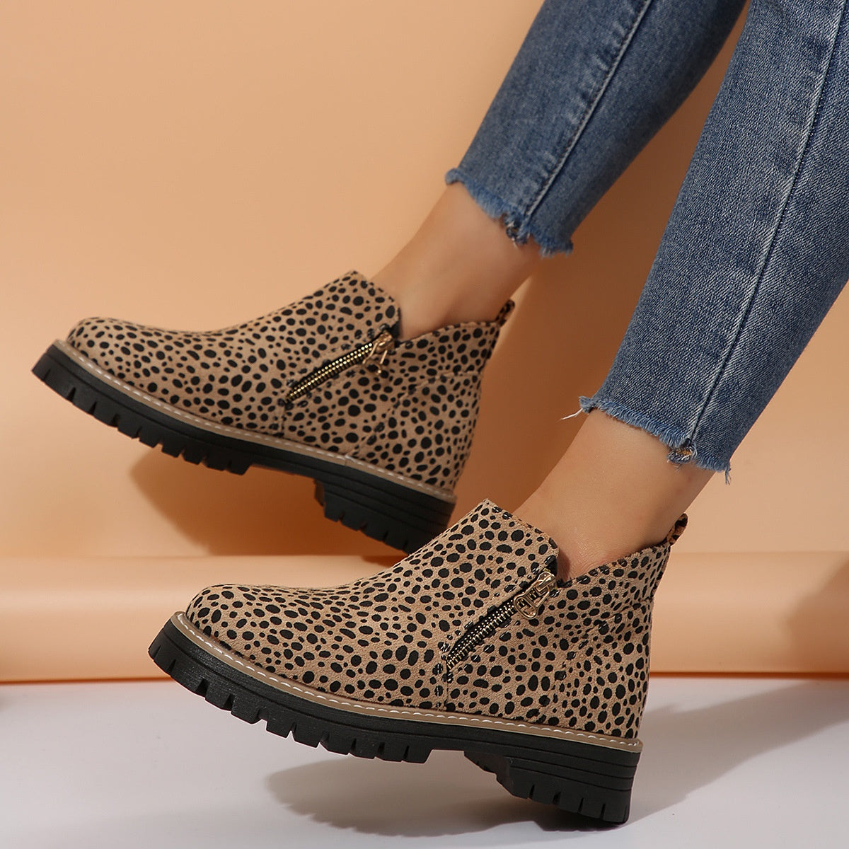 Leopardbrun / 43