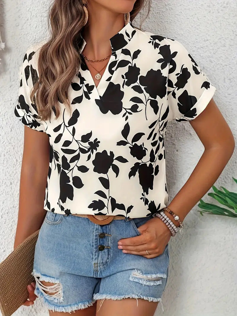 Dylin – Blouse with graphic pattern