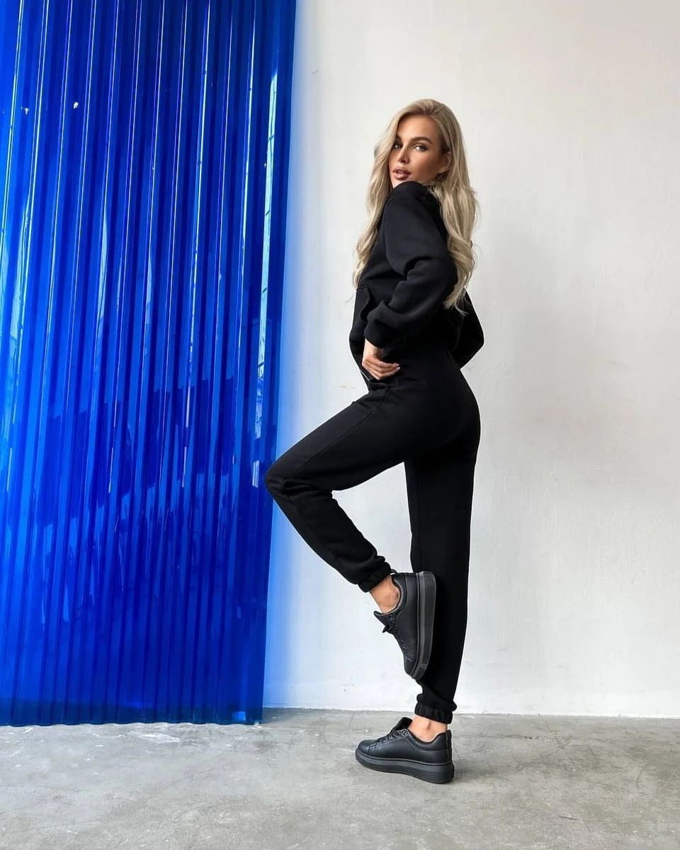 Nora - Sporty 2-piece set for comfort and style