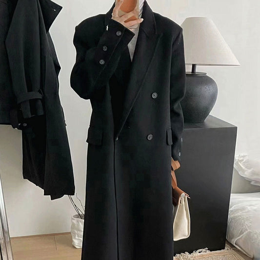 Astrid – Classic long wool coat