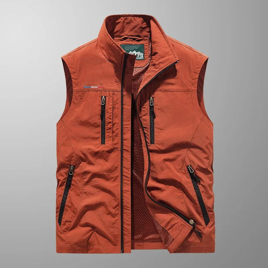 Gustav – Lightweight functional vest with multiple pockets