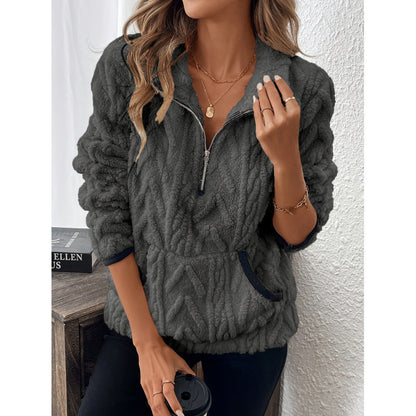 Noor – Soft half-zip teddy jumper