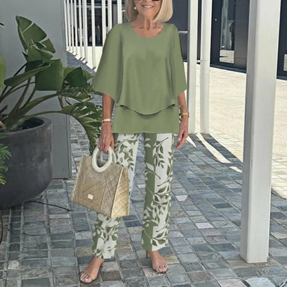 Ingrid – Elegant set med blus och mönstrade byxor