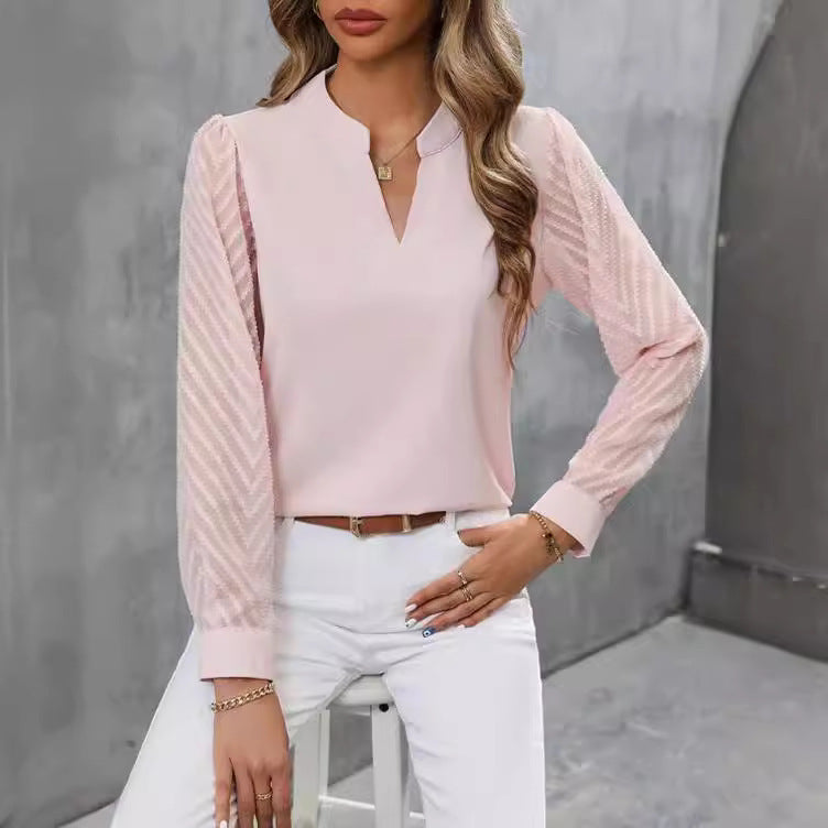 Ilona – Blus med eleganta ärmar och mjuk känsla
