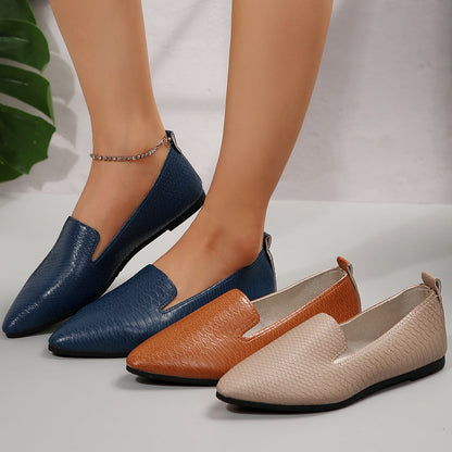 Ylena – Blue loafers with subtle texture
