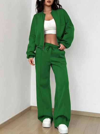 Ayla - Comfortable 2-piece set for a modern style