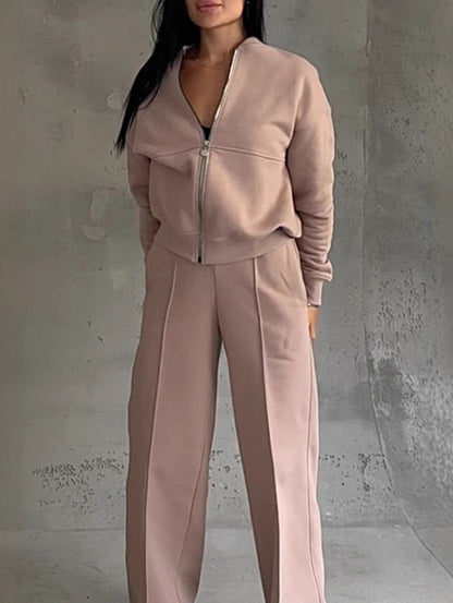 Ayla - Comfortable 2-piece set for a modern style