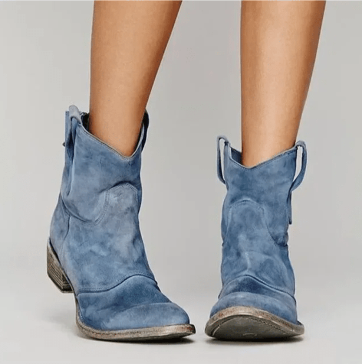 Svea – Boots i mjuk mocka med westernkänsla