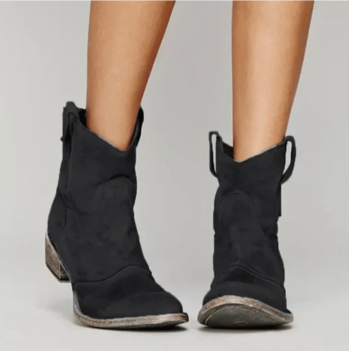 Svea – Boots i mjuk mocka med westernkänsla