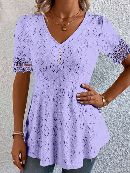 Selma - Elegant lace blouse with a feminine touch