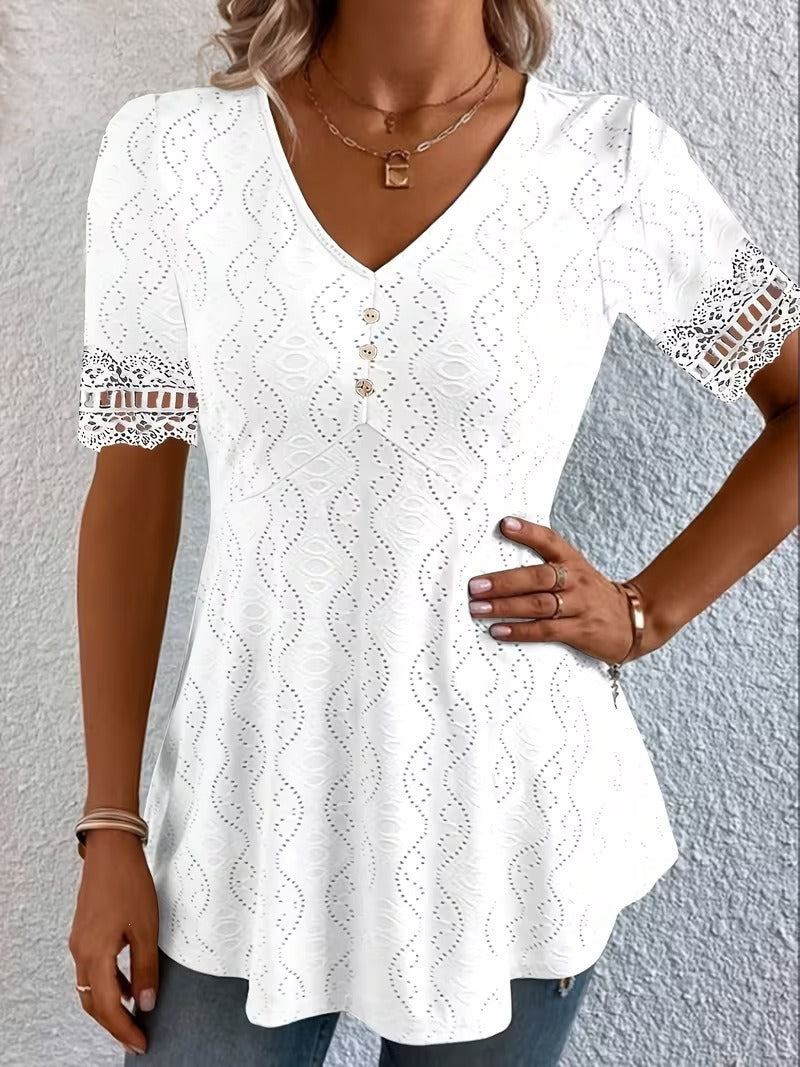 Selma - Elegant lace blouse with a feminine touch
