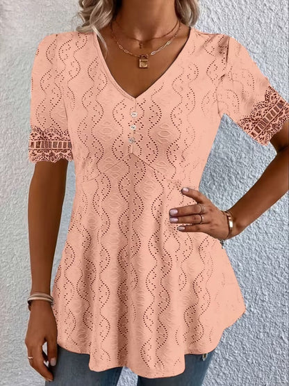 Selma - Elegant lace blouse with a feminine touch