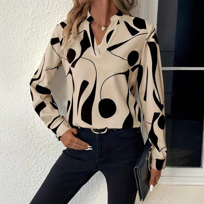 Wilma – Löst sittande blus med grafisk tryck