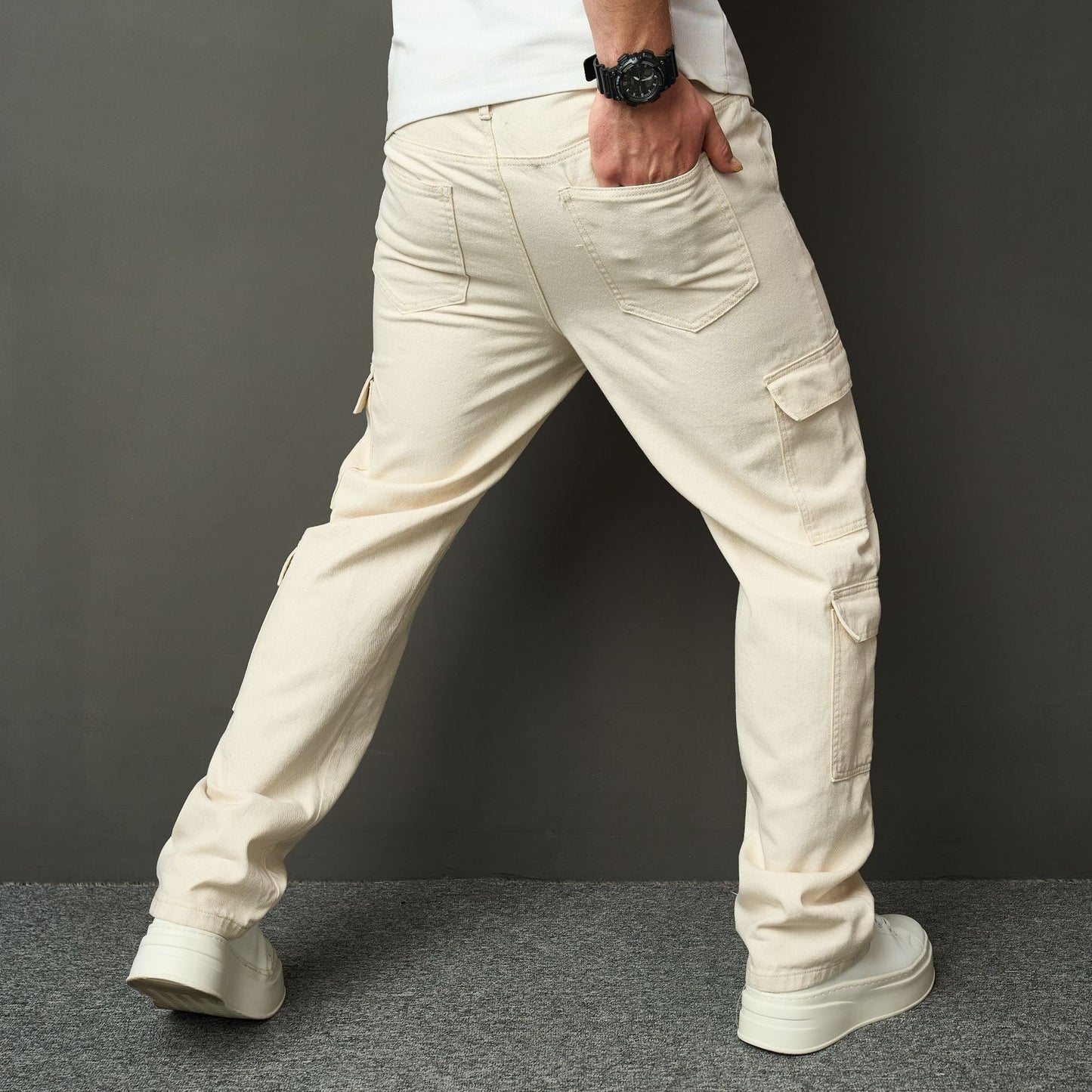 Falko - Cream coloured cargo trousers with a relaxed fit