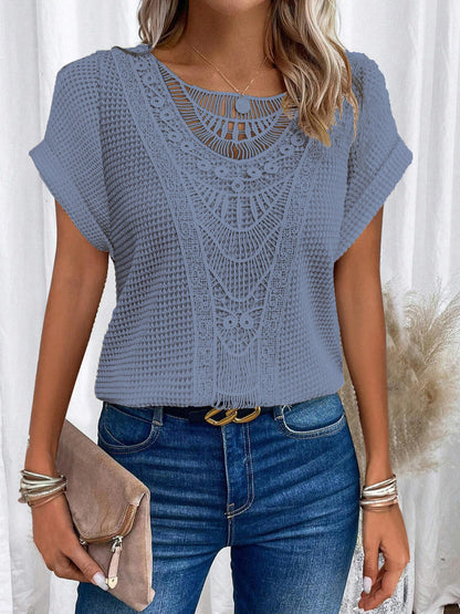 Hedvig – Top with beautiful relief and decorative detail