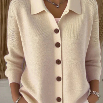 Svalaia – Soft knitted vest with button fastening