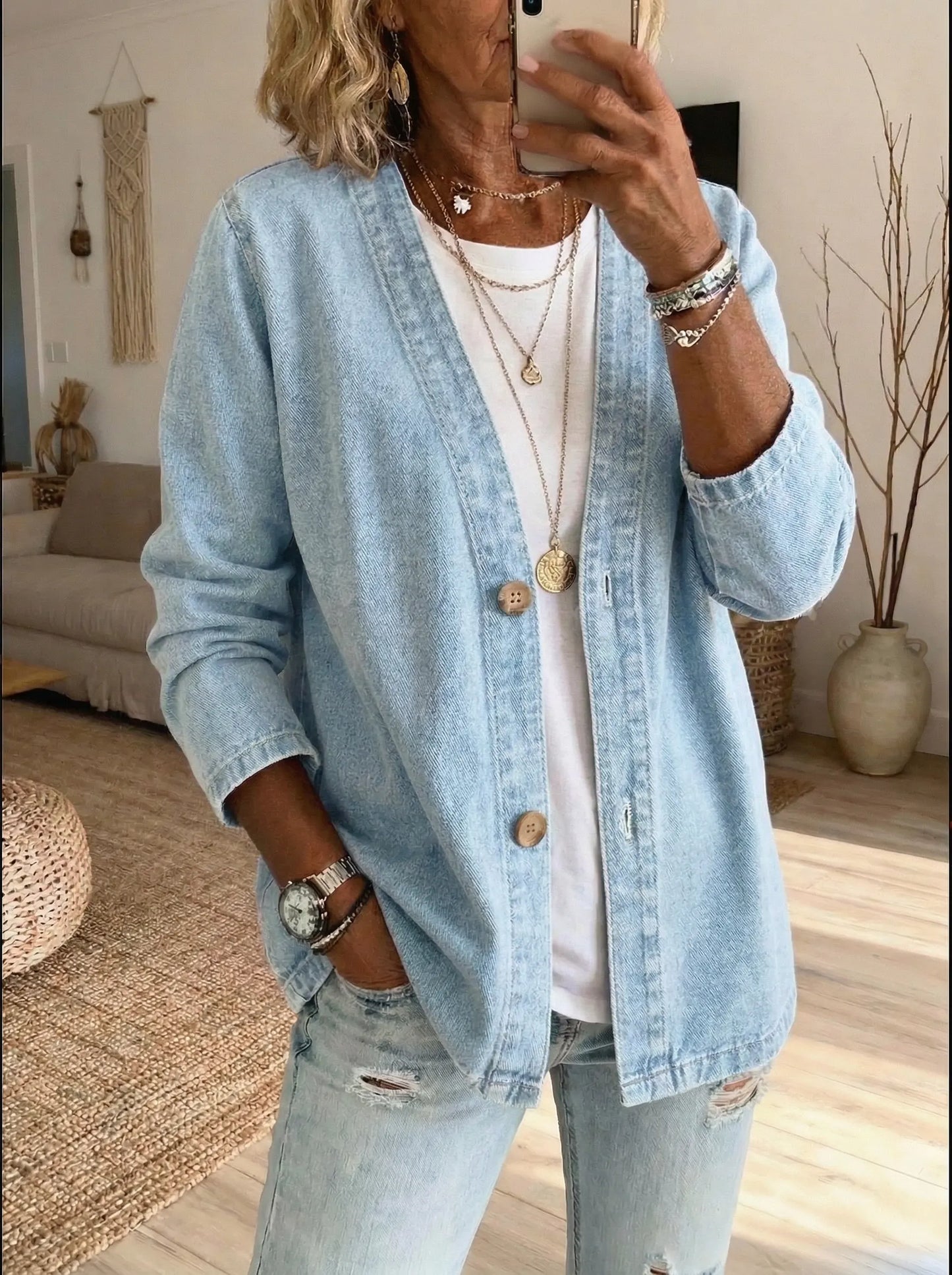 Solenne - Relaxed Denim Jacket in Timeless Style