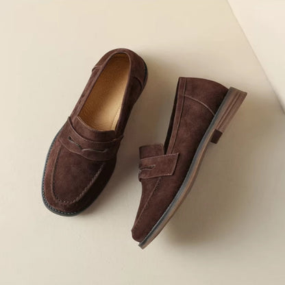 Irma – Timeless suede shoes