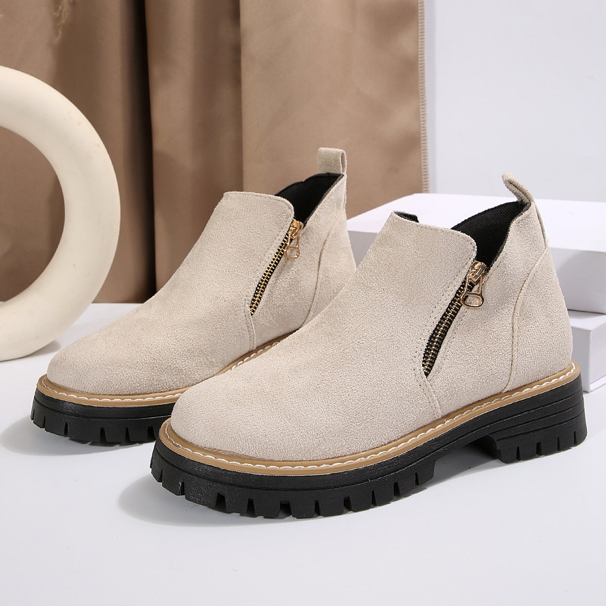Beige / 43