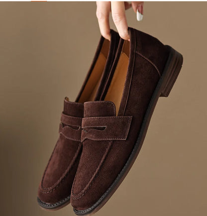 Irma – Timeless suede shoes