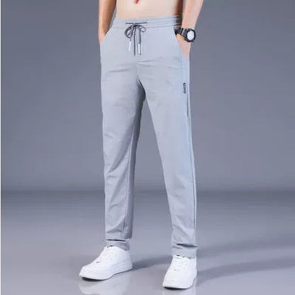 Xerik - Svart sportig byxa med tight passform