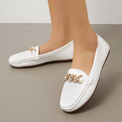 Nadja – Comfortable loafer with refined detail