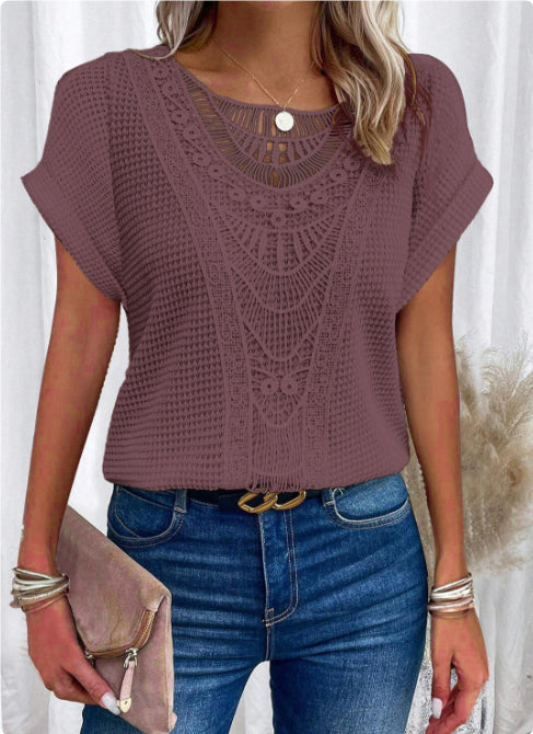 Hedvig – Top with beautiful relief and decorative detail
