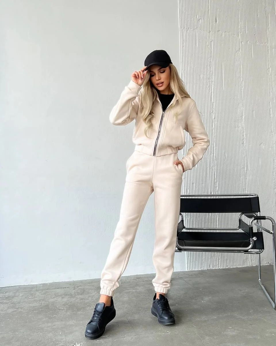Nora - Sporty 2-piece set for comfort and style