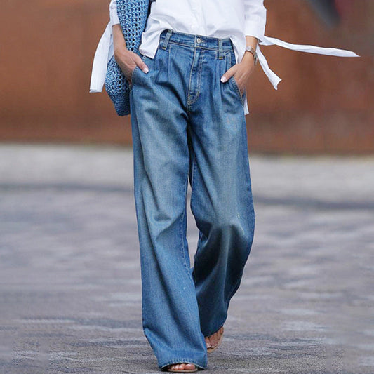 Ysolde – With denim trousers