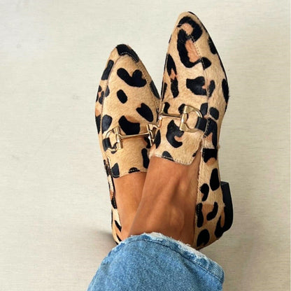 Xenia – Leopard print loafers with golden detail