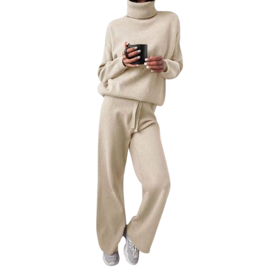 Elara - Soft 2-piece set with elegant turtleneck