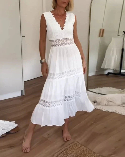 Majken - White summer dress with lace details